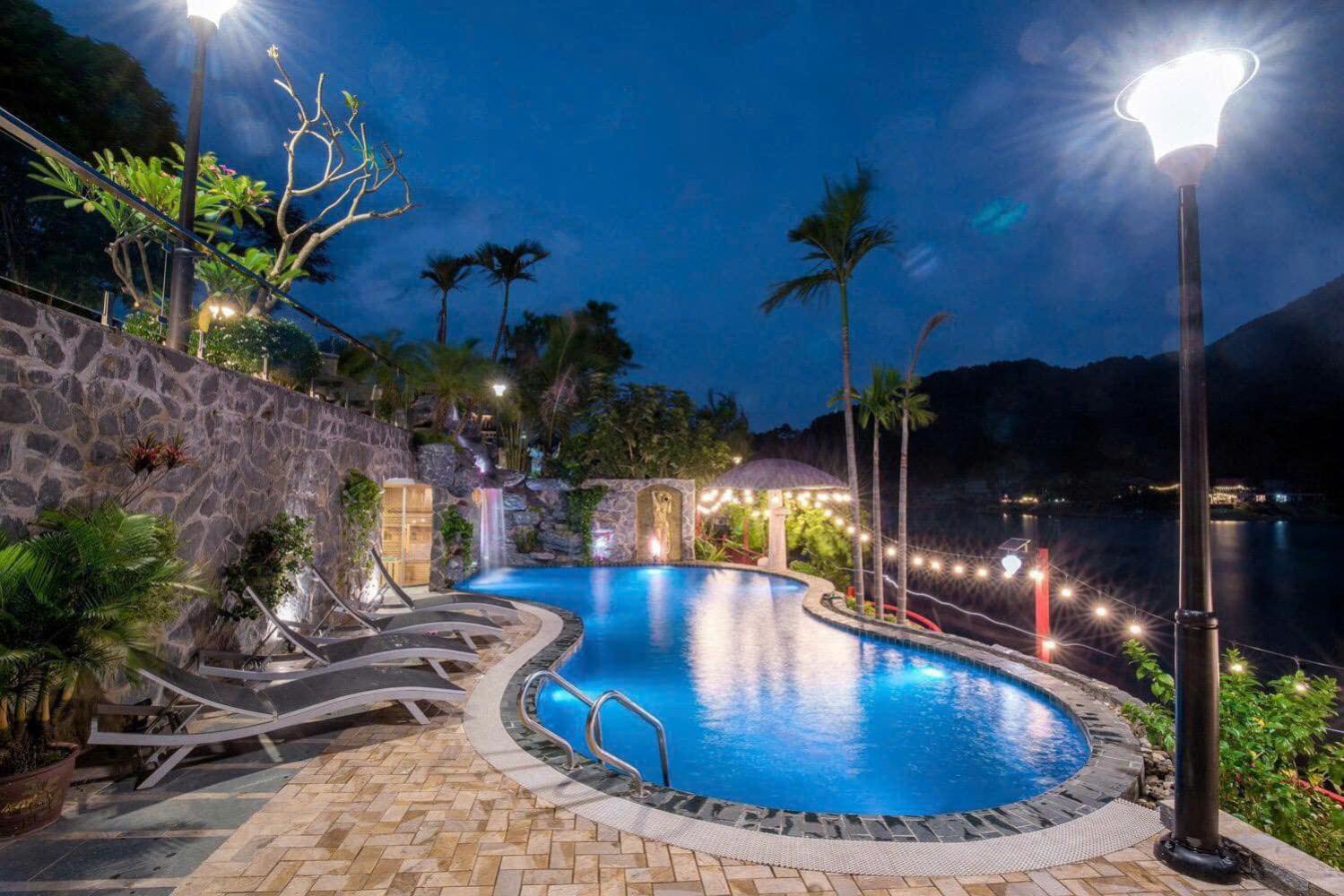 Lavita Villa Resort Ханой Екстериор снимка